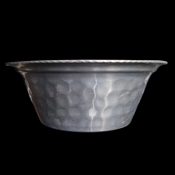 Everlast Forged Aluminum Hammered Bowl 7" Vintage Handwrought USA - Picture 1 of 4